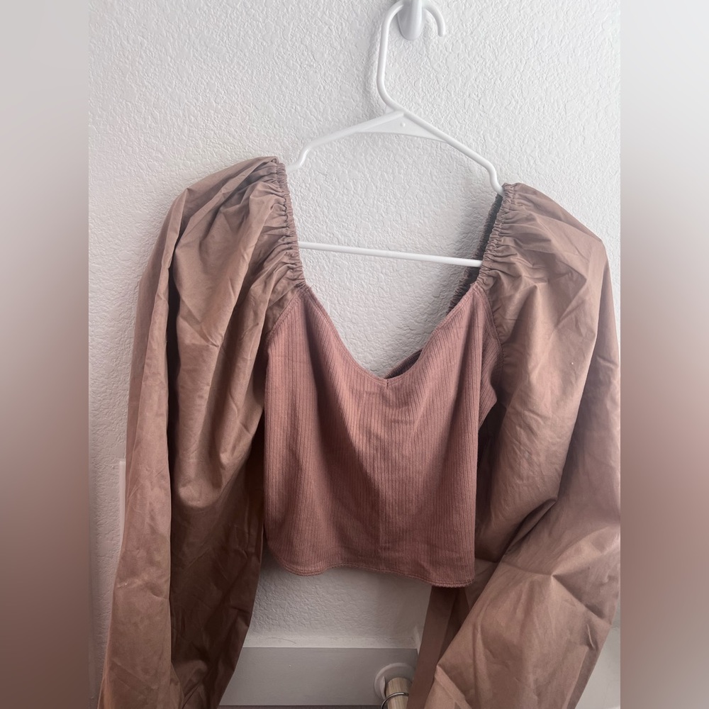 NWT, puff sleeve top ABERCROMBIE AND FITCH